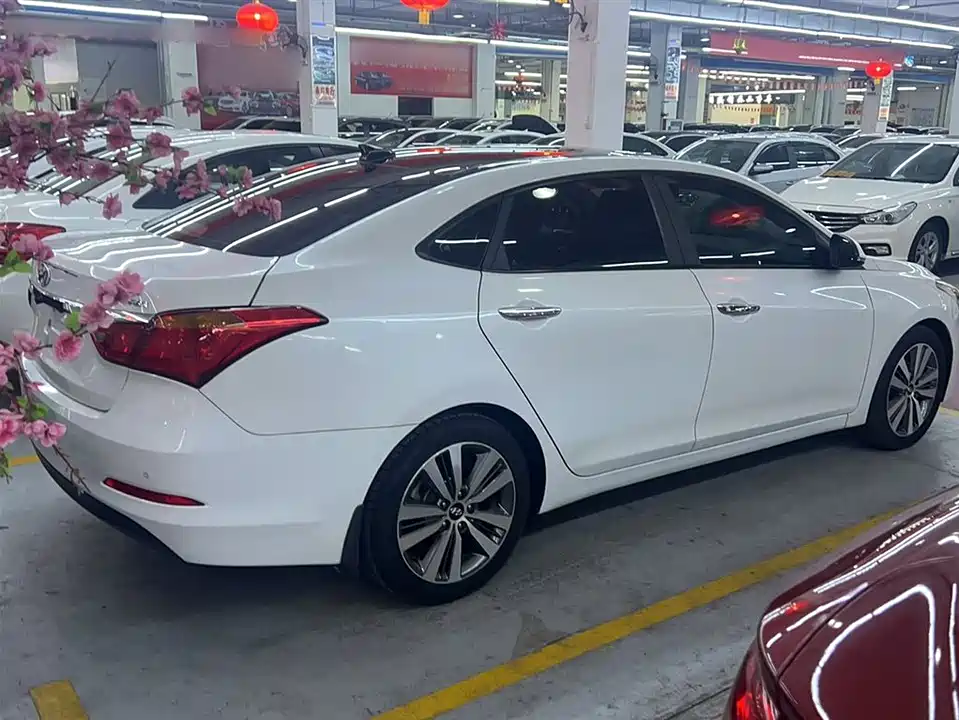 Hyundai Name picture