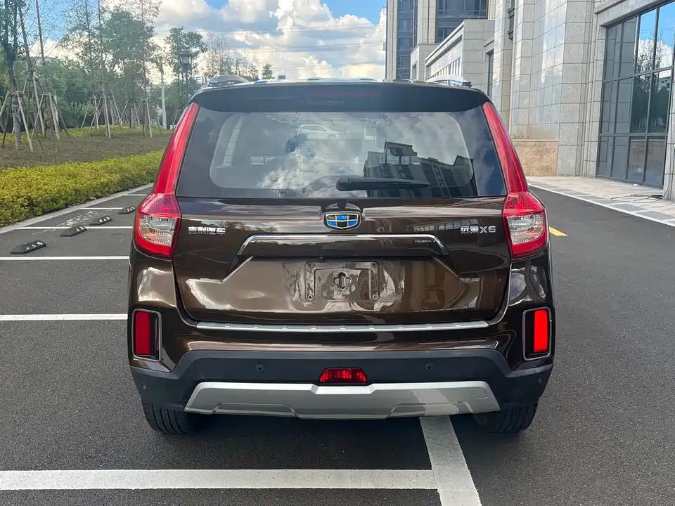 Geely Vision X6