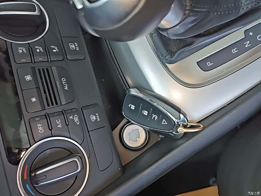 Audi Q3, 2017 9