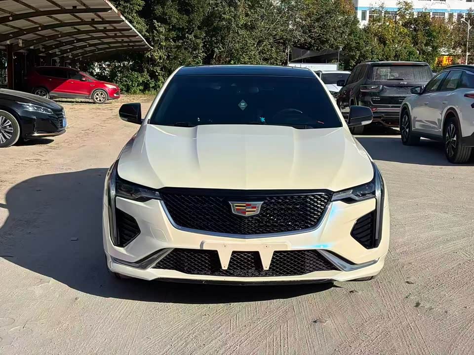 Cadillac CT4