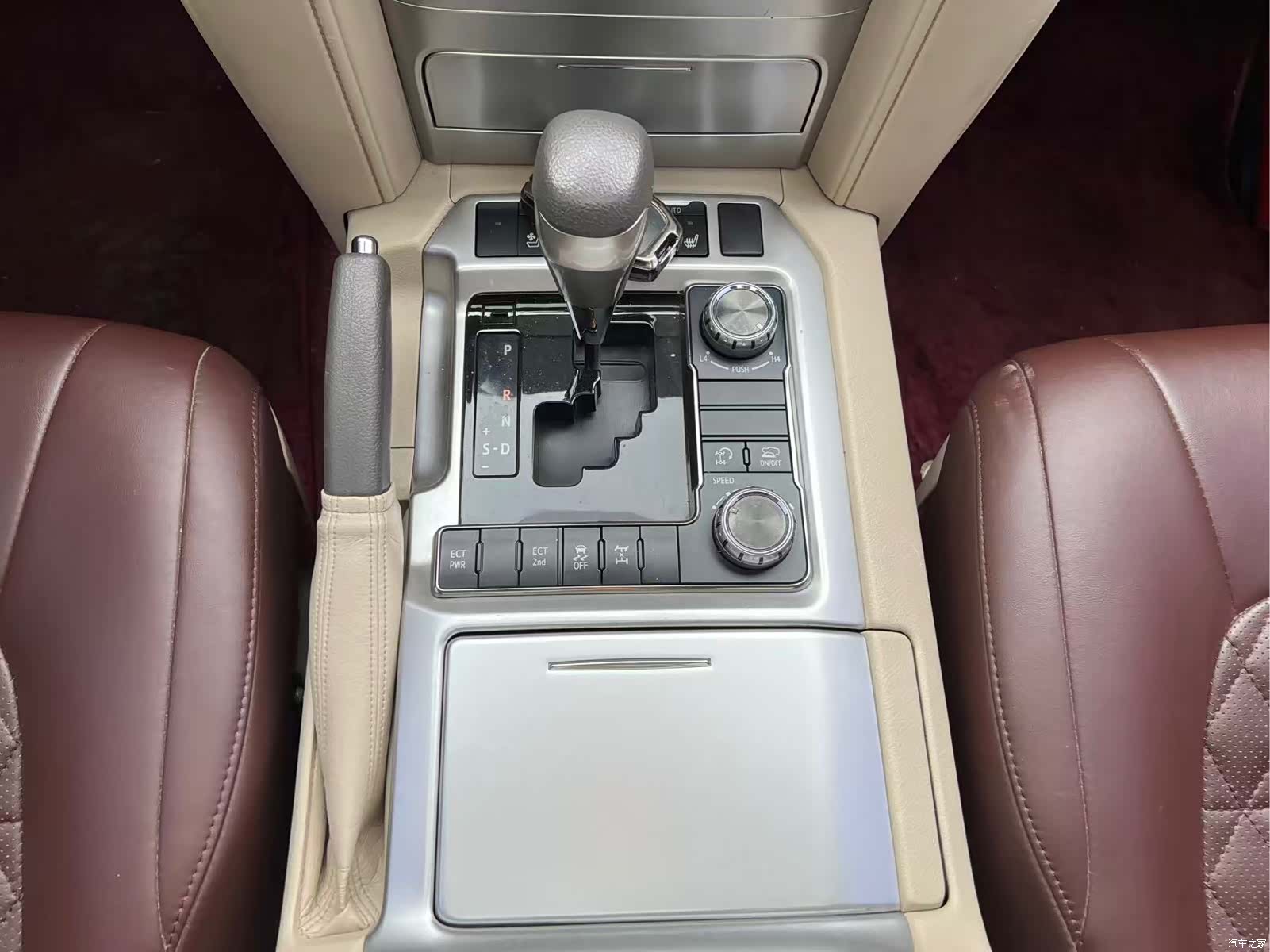 Toyota Land Cruiser, 2020 12