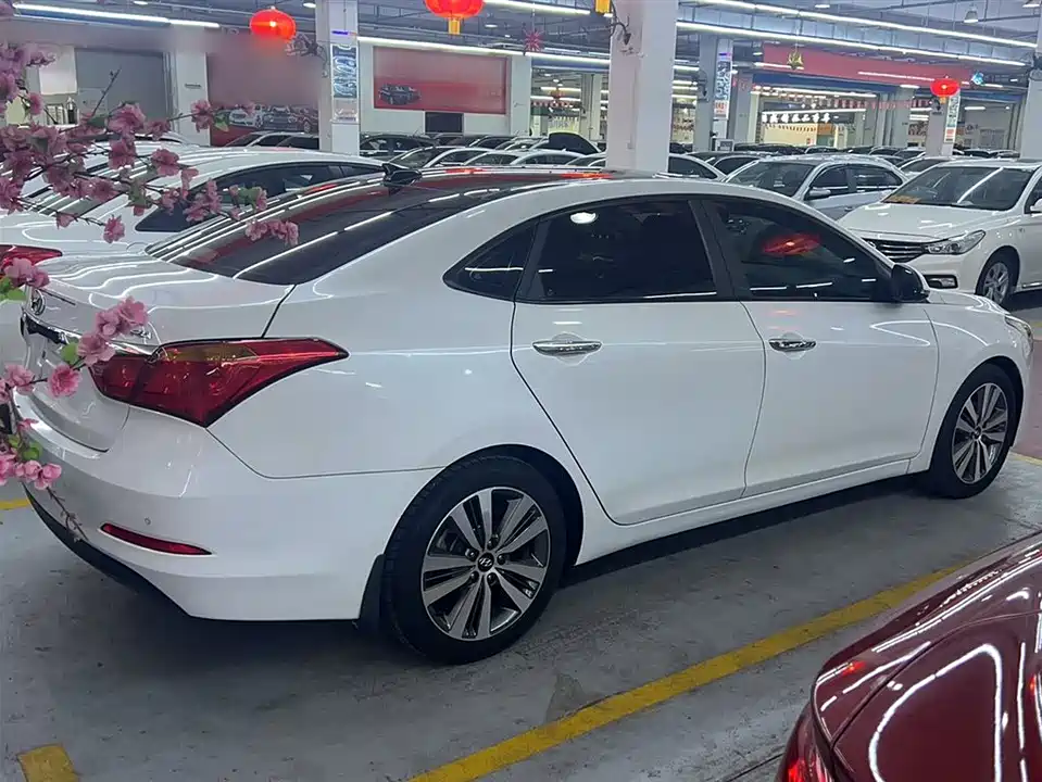 Hyundai Name picture