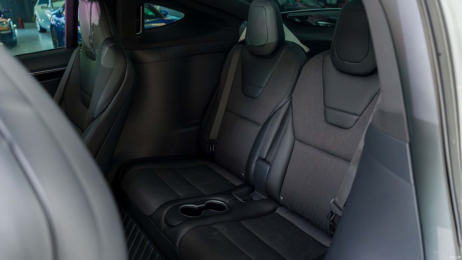 Tesla Model X, 2017 11