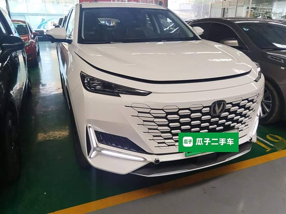 Changan UNI-K Smart iDD