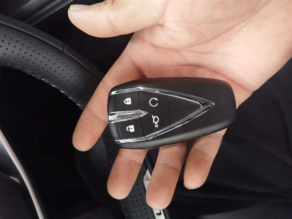 Changan UNI-K Smart iDD