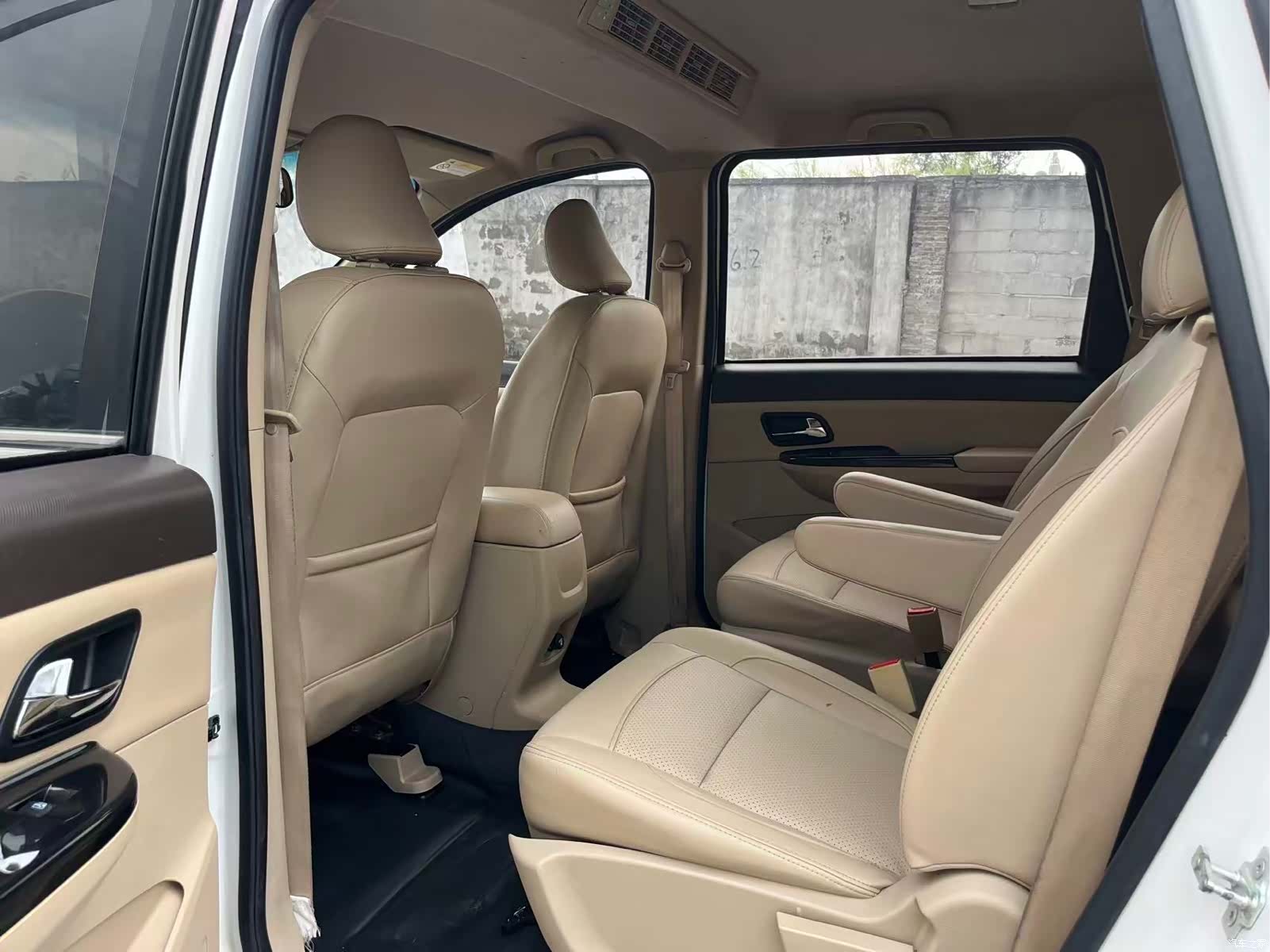 Wuling Hongguang, 2016 6