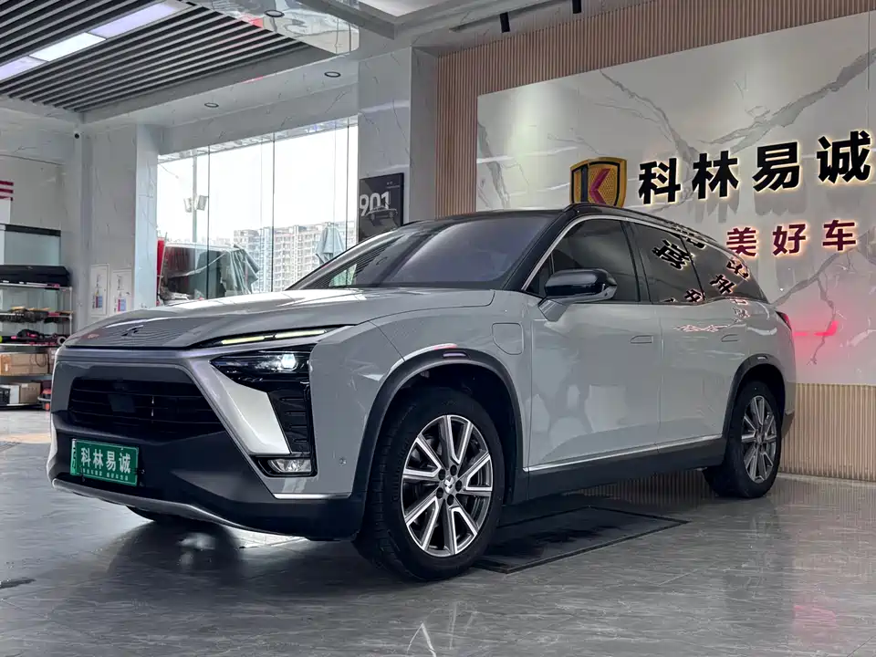 NIO ES8