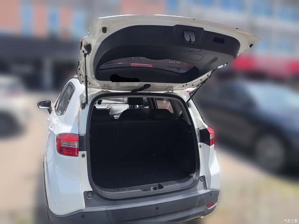 Changan CS15, 2017 10