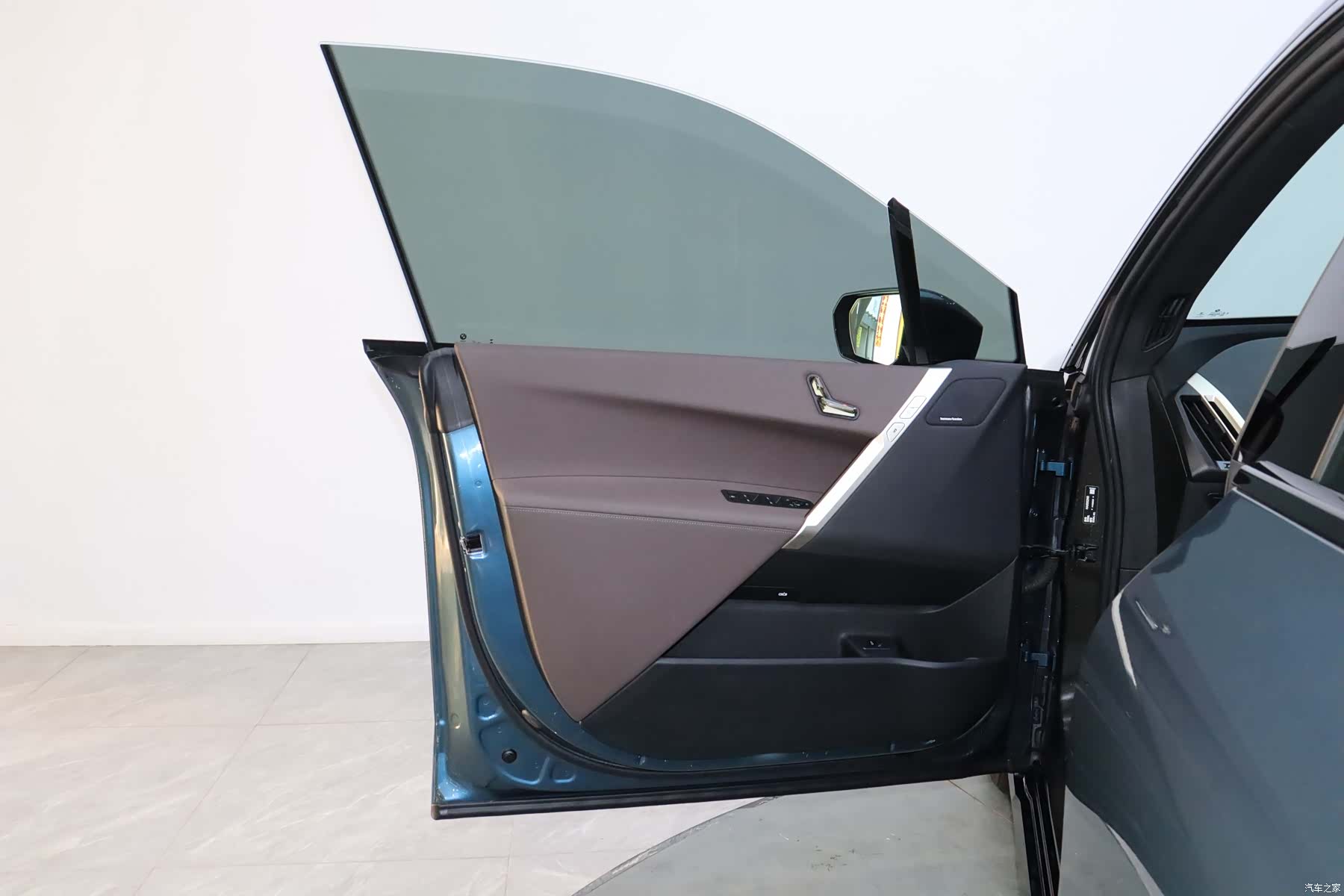 BMW iX, 2023 12