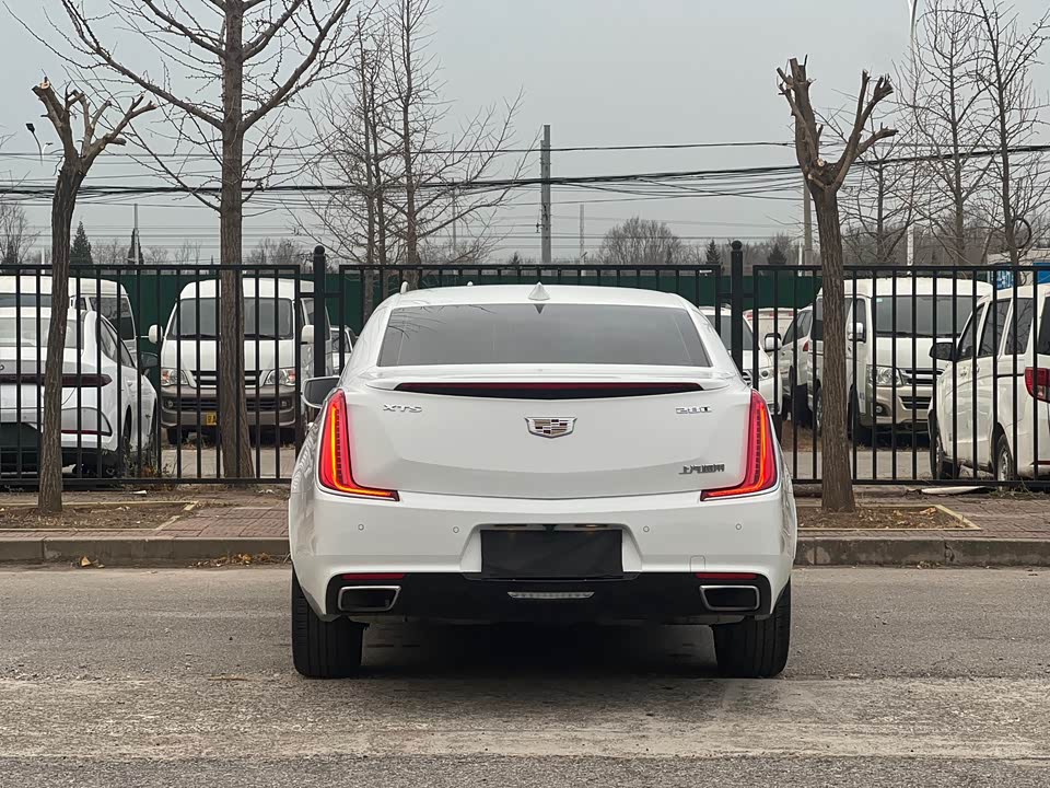 Cadillac XTS