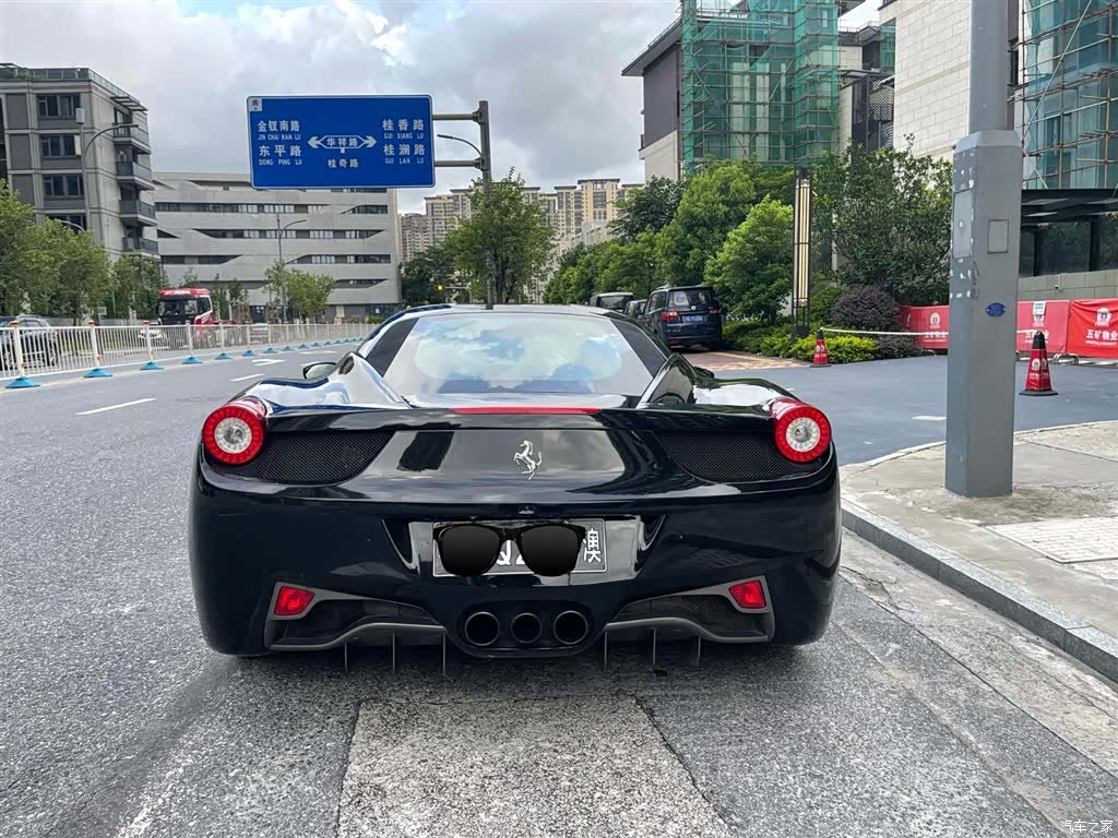Ferrari 458, 2013 4