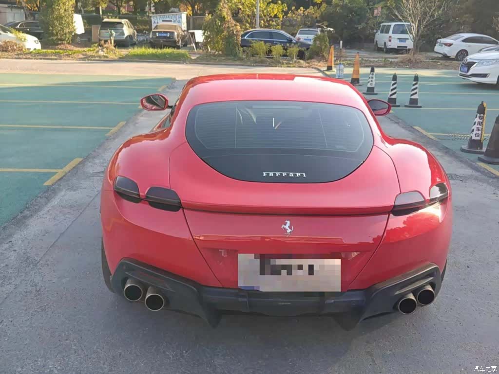 Ferrari Roma, 2023 3