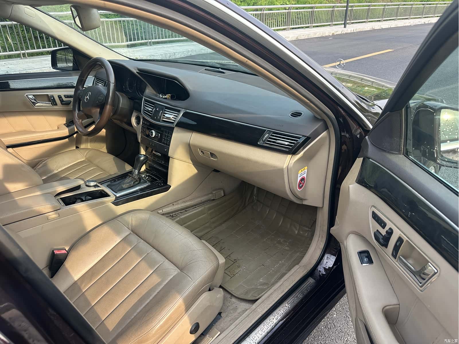 Mercedes-Benz E-Class, 2010 9