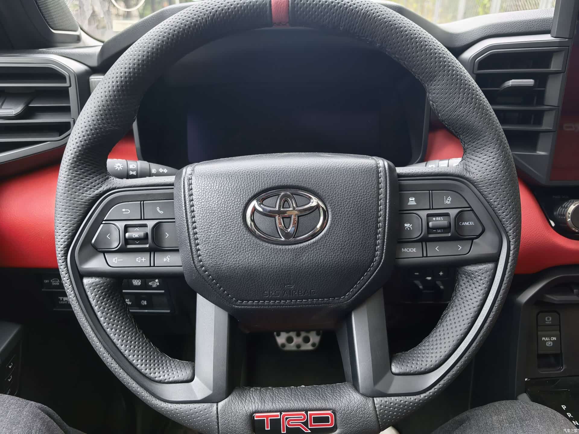 Toyota Sequoia, 2025 14