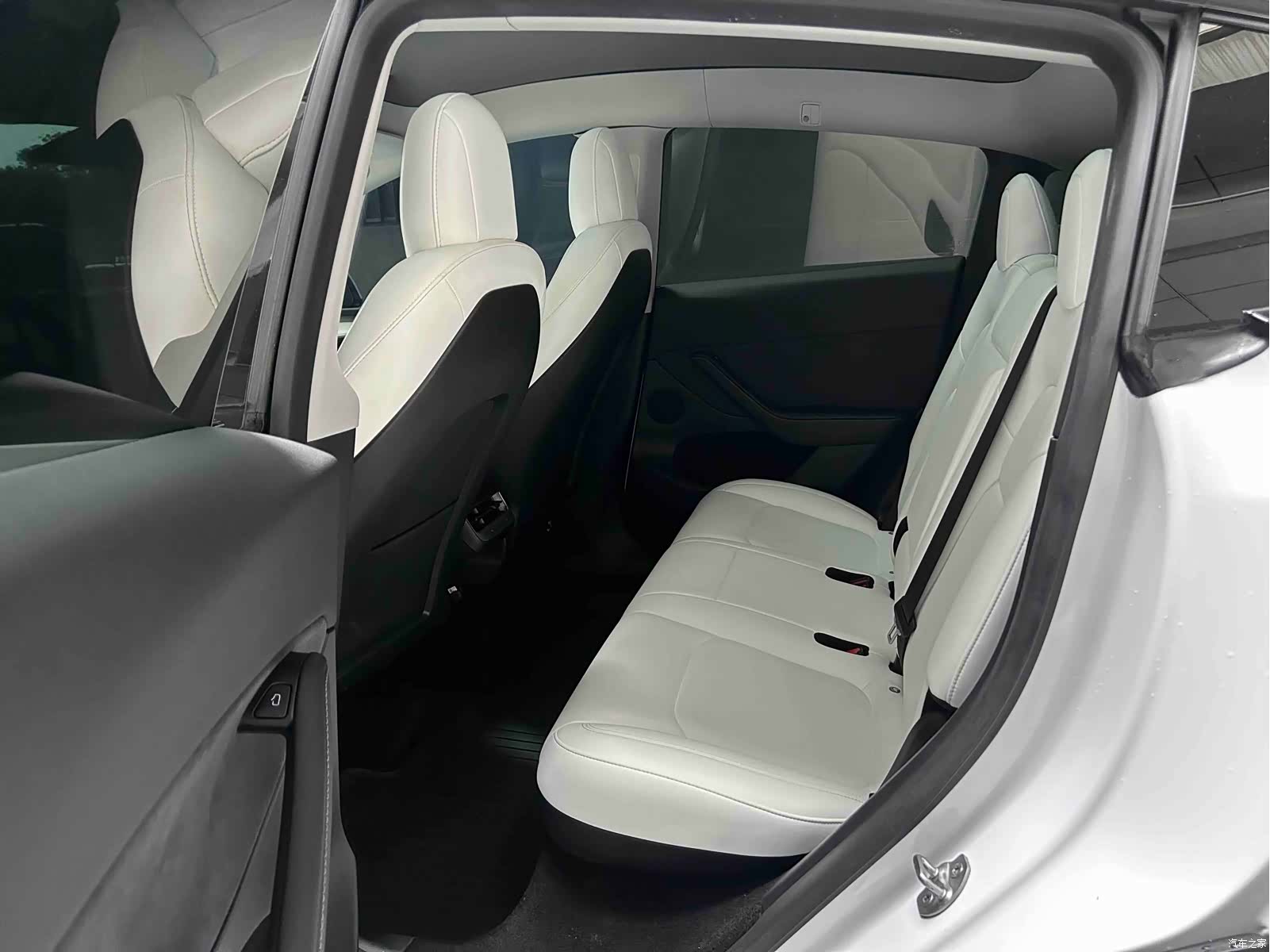 Tesla Model Y, 2021 8