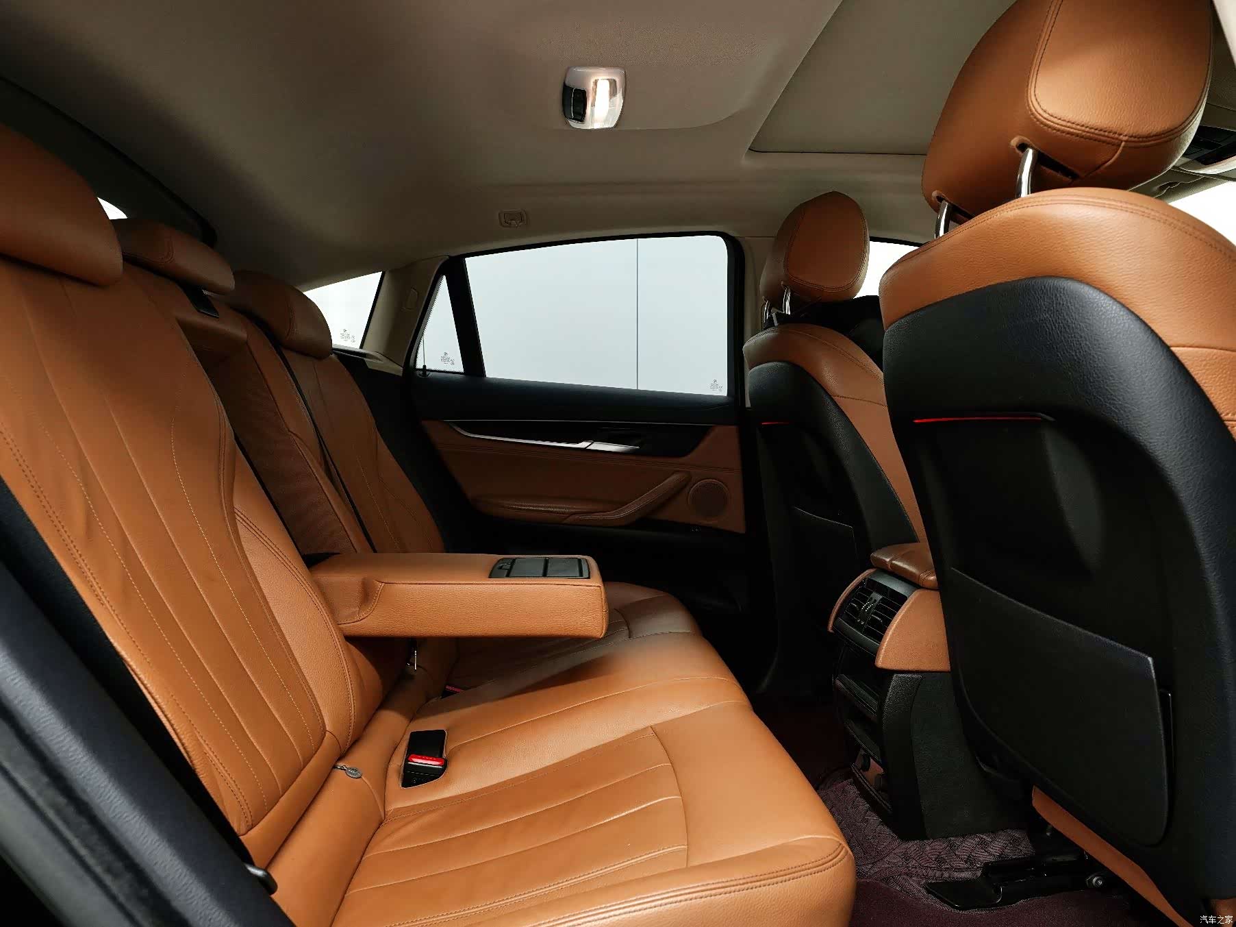 BMW X6, 2018 11