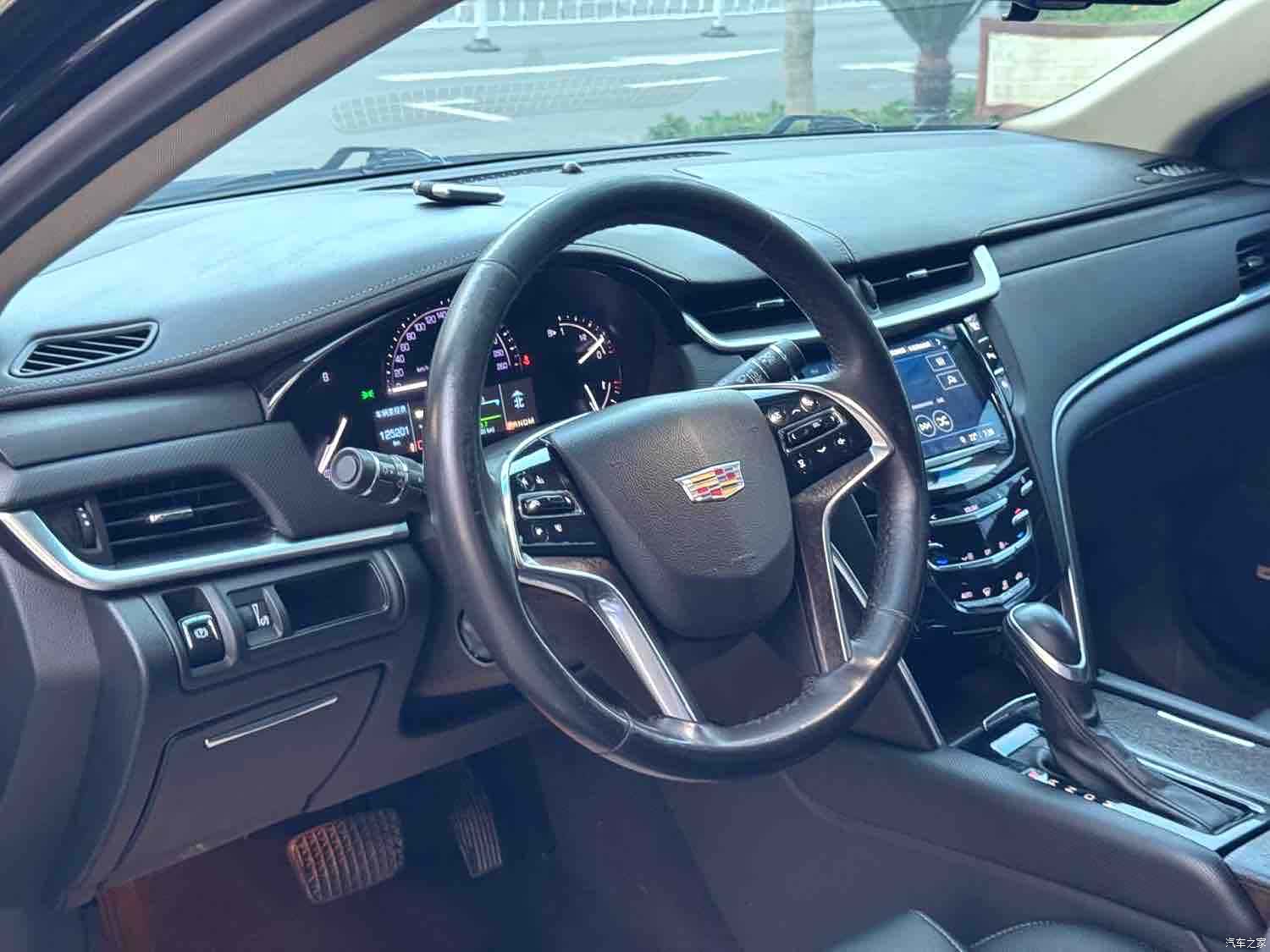 Cadillac XTS, 2018 все фото