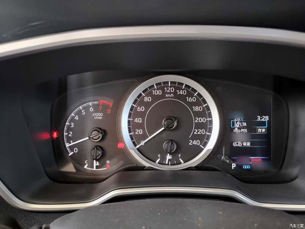 Toyota Frontlander, 2022 все фото