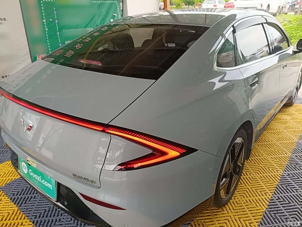 Wuling Starlight, 2024 7