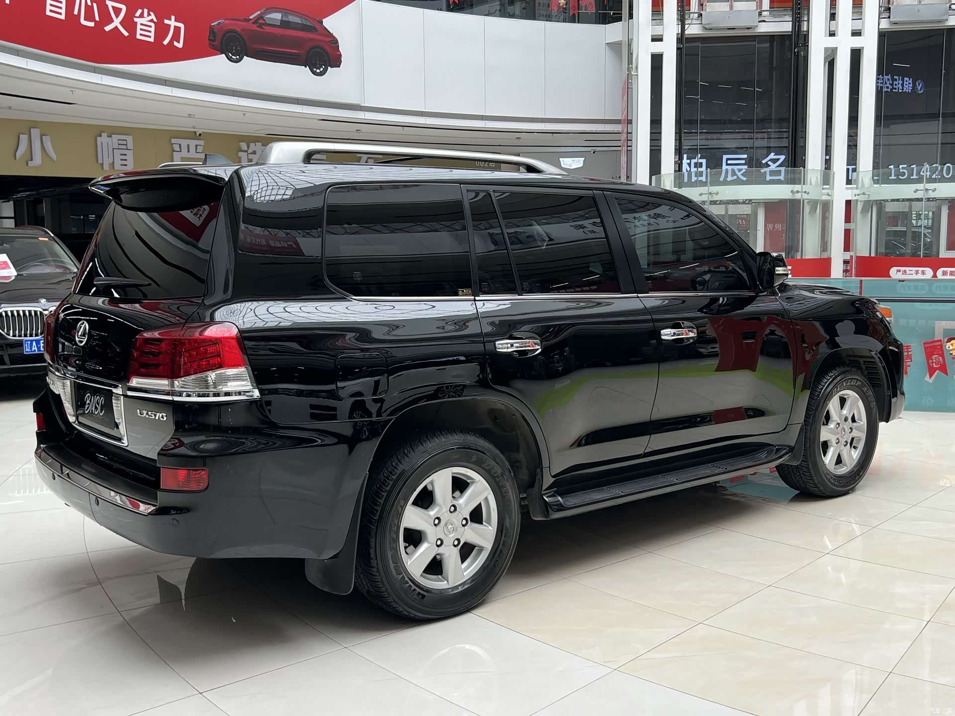 Lexus LX, 2010 9