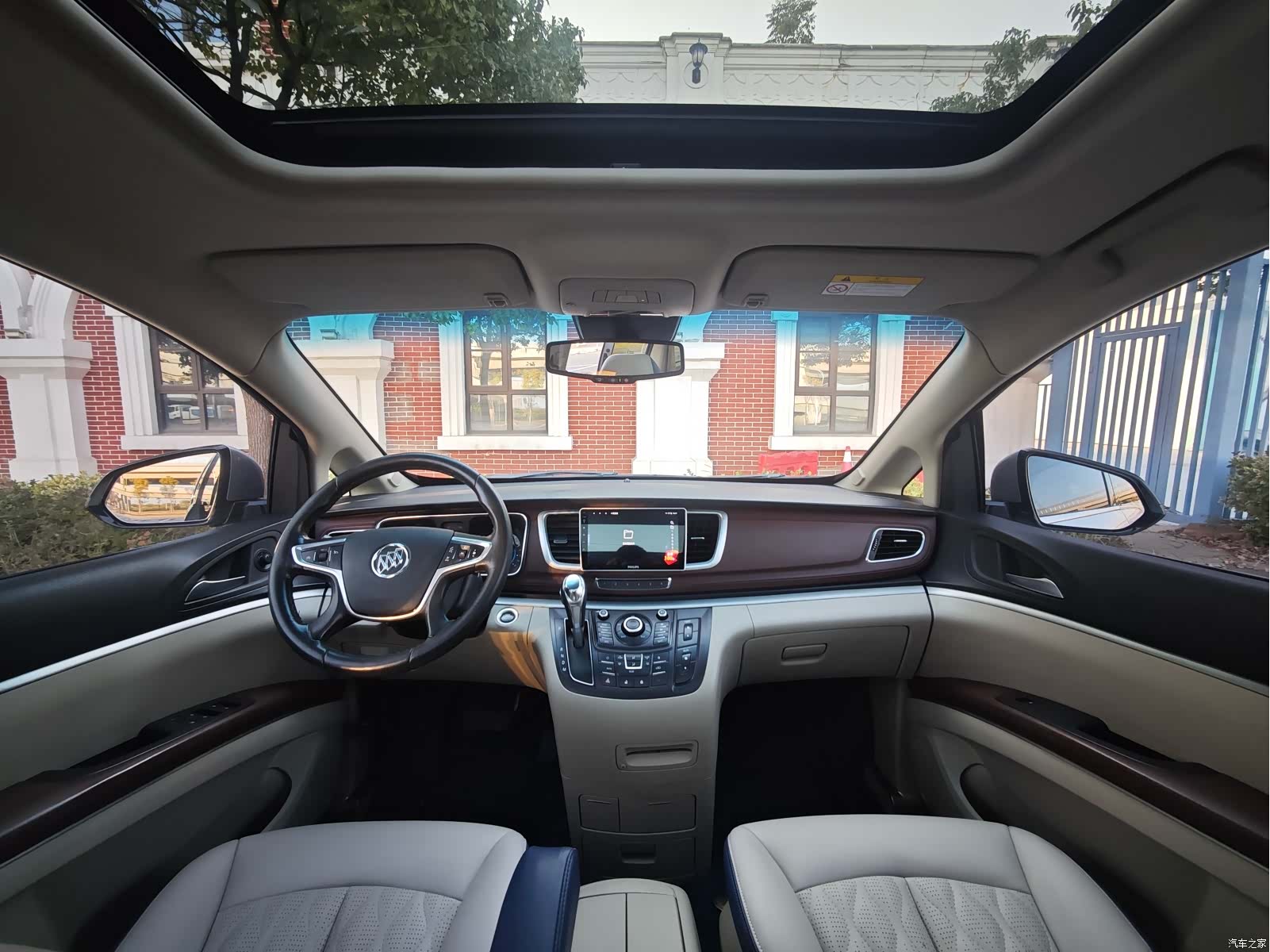 Buick GL8, 2014 8
