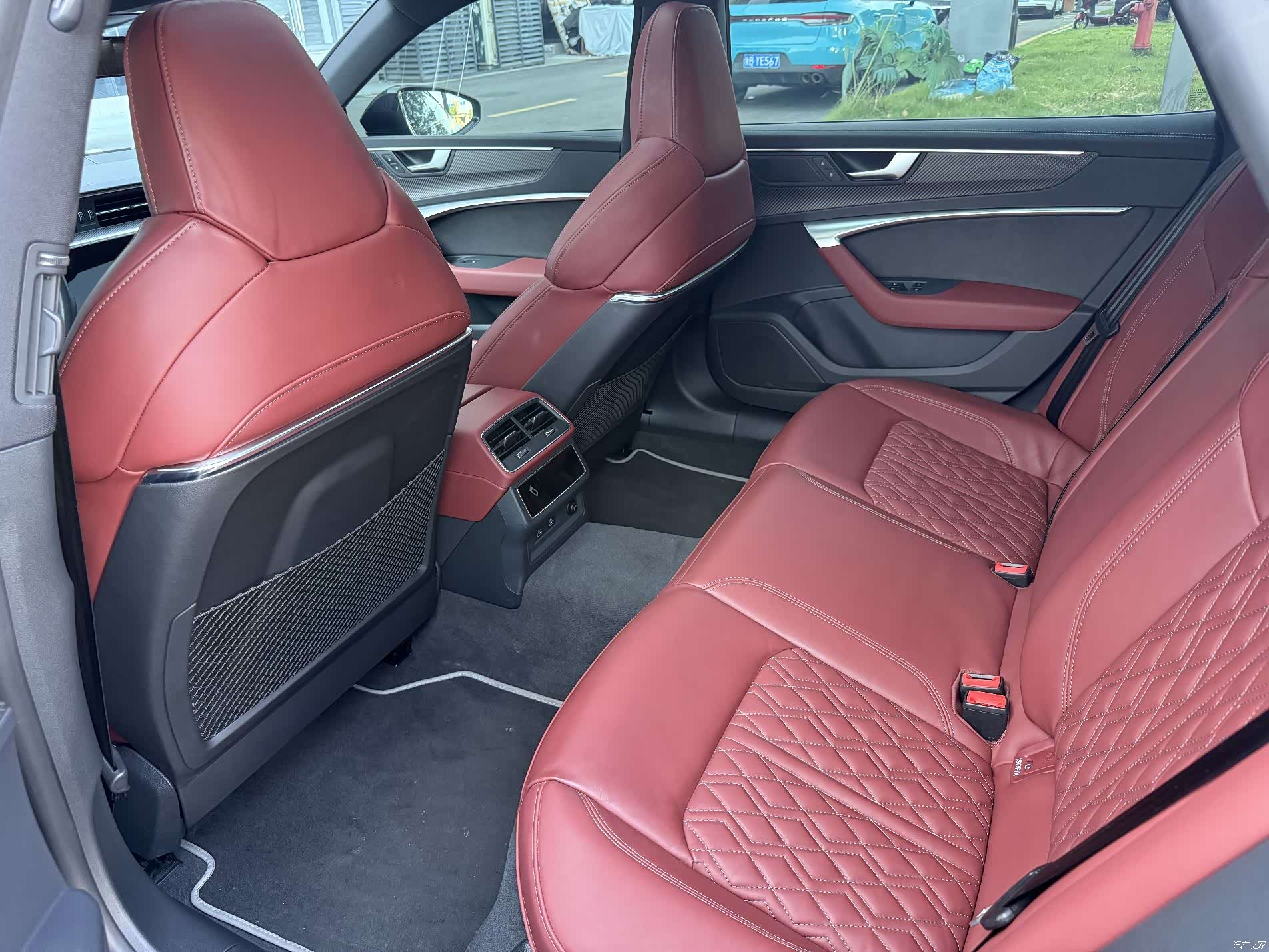 Audi A7L, 2023 15