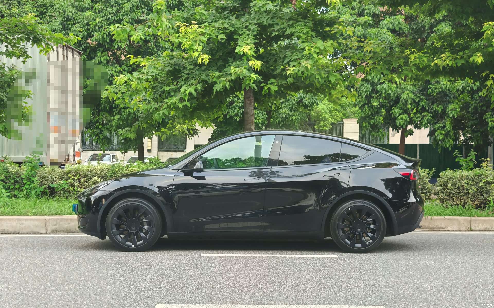 Tesla Model Y, 2022 4