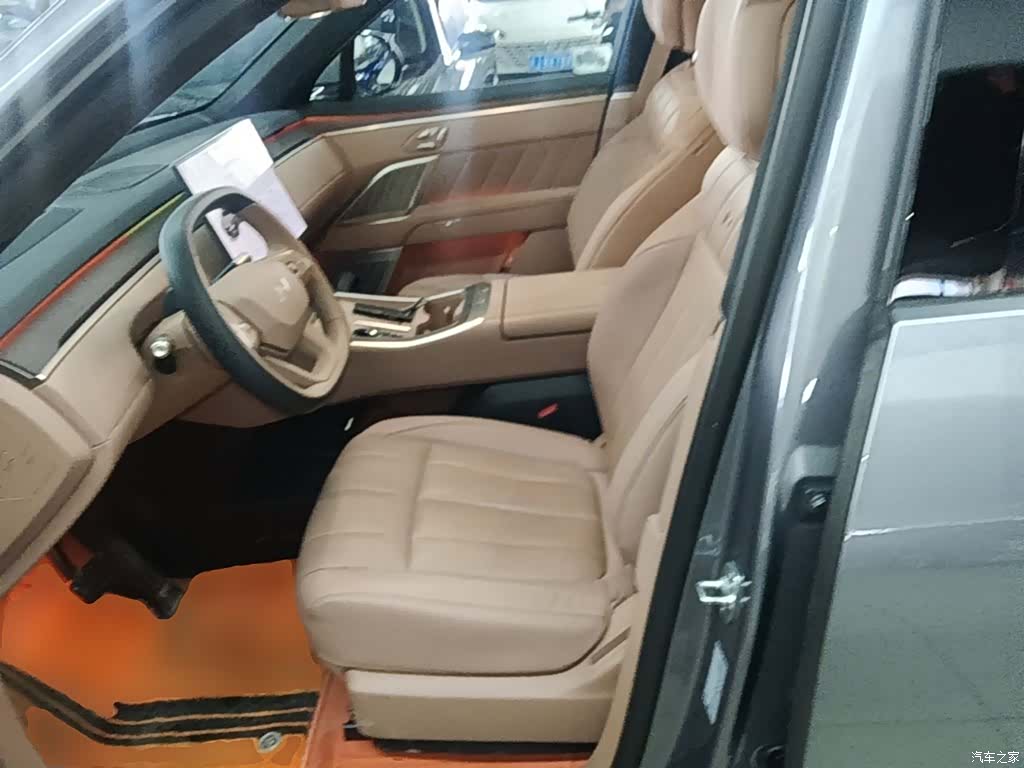 NIO L90, 2025 11