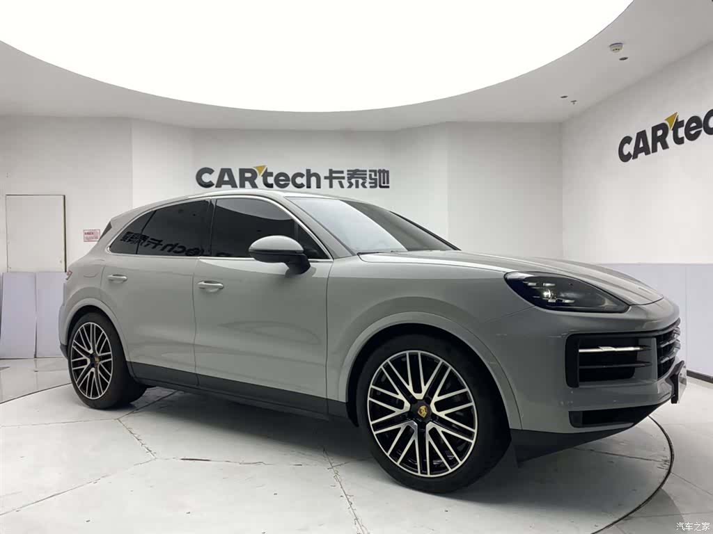 Porsche Cayenne, 2025 2
