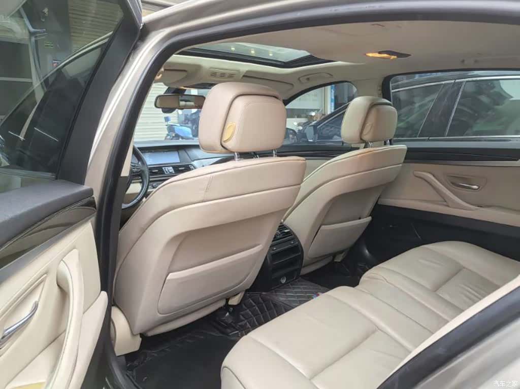 BMW 5 Series, 2011 все фото