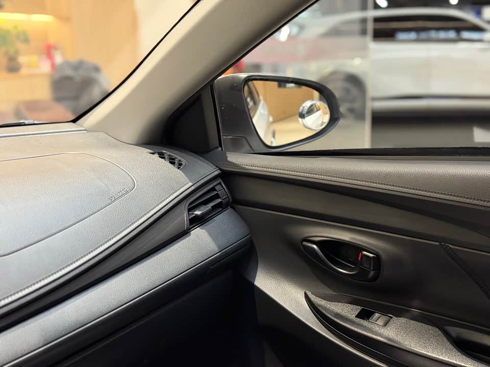 Toyota YARiS L Zhixuan