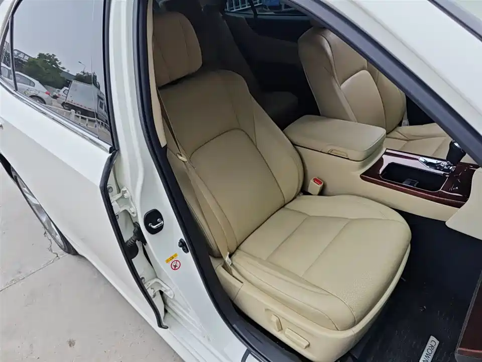 Toyota crown Toyota crown
