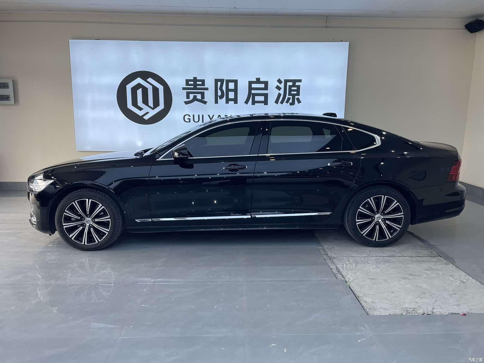 Volvo S90, 2022 4