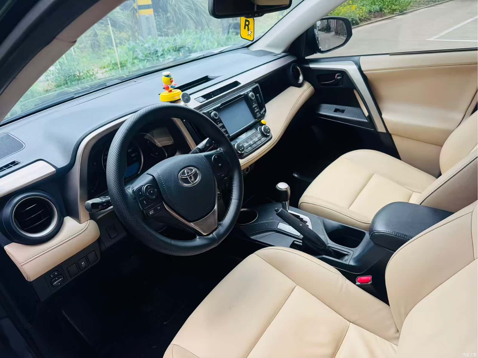 Toyota RAV4, 2013 7