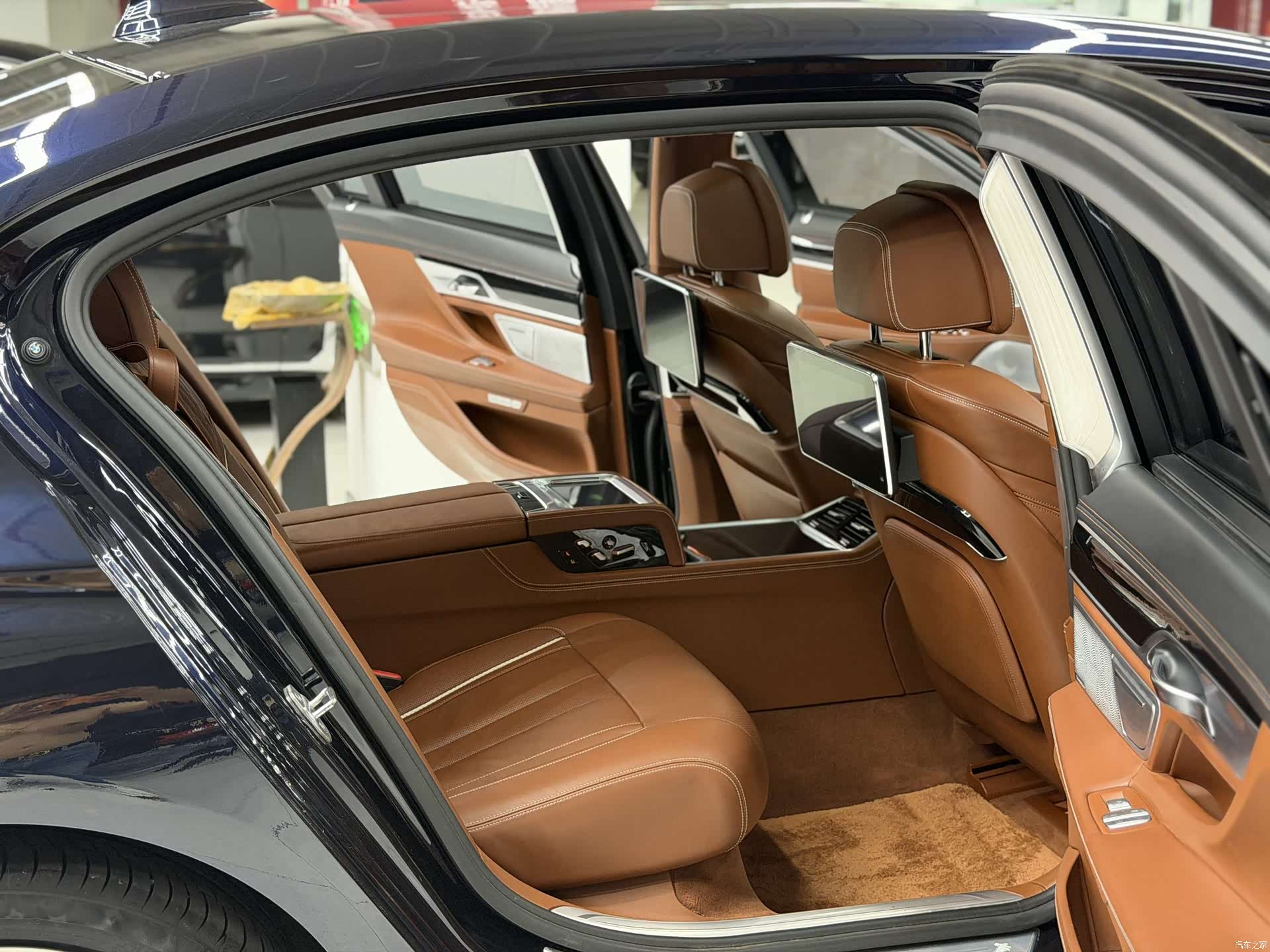 BMW 7 Series, 2017 11