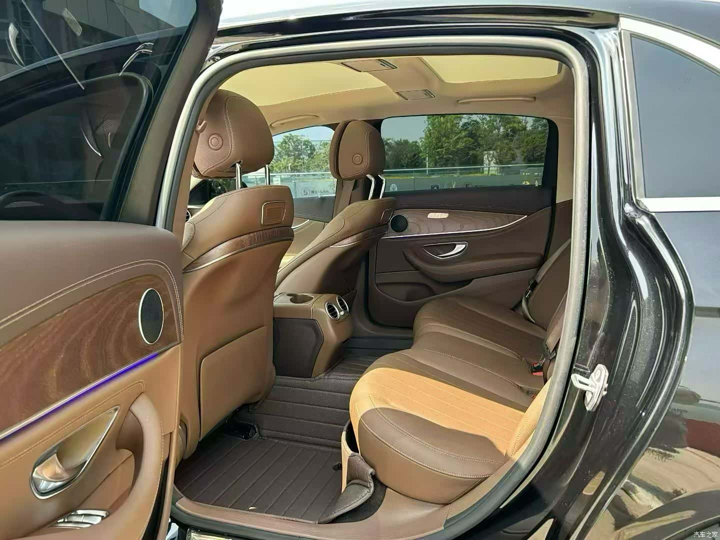 Mercedes-Benz E-Class, 2020 все фото