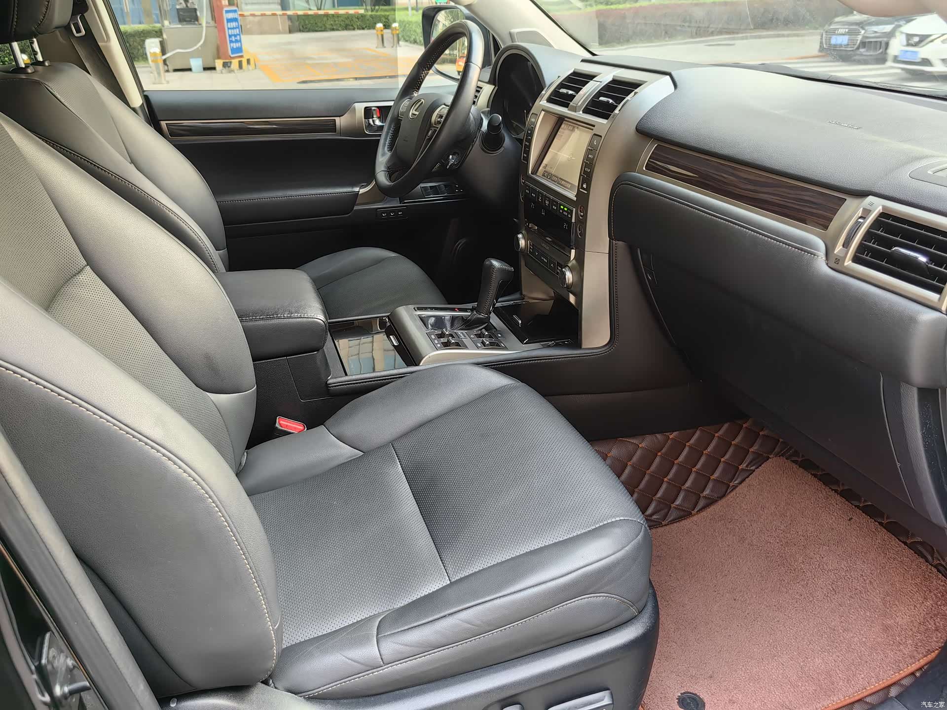 Lexus GX, 2014 11
