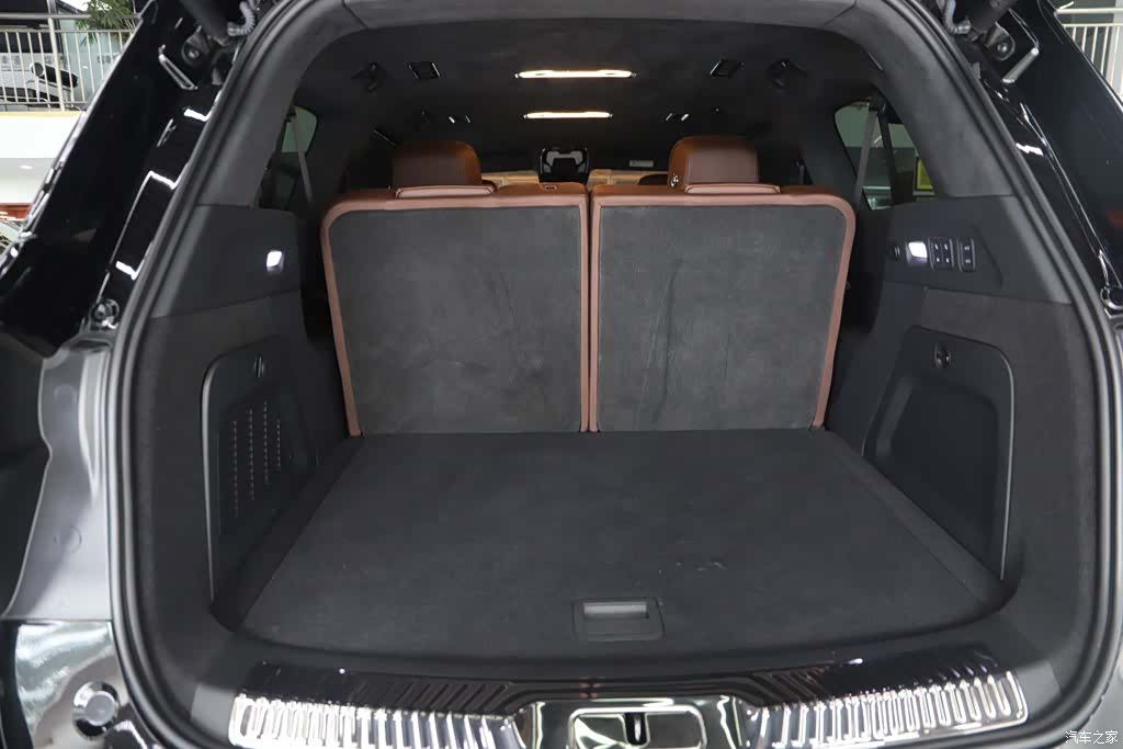 Hongqi 6, 2022 28