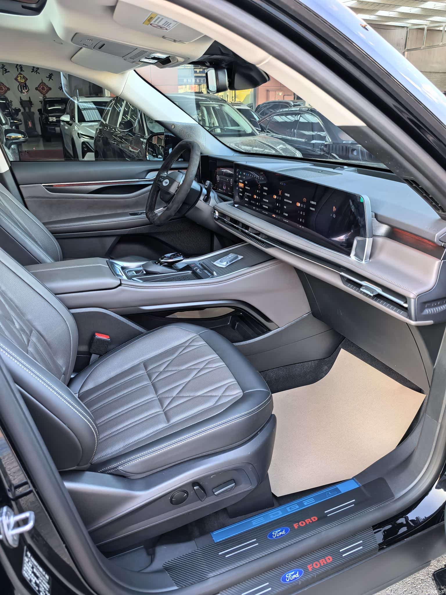 Ford Edge L, 2025 18
