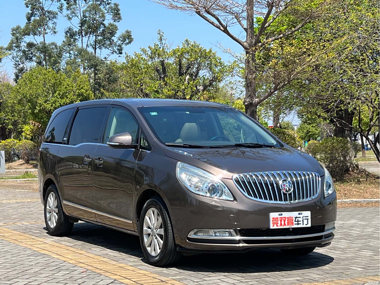 Buick GL8, 2013 3