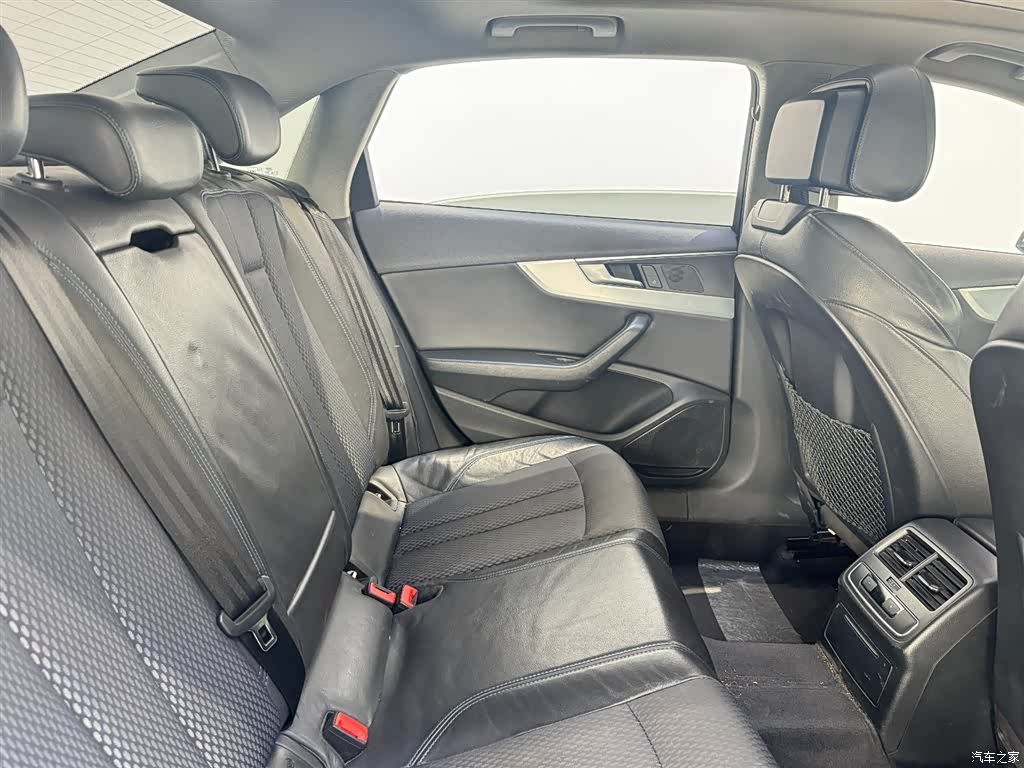 Audi A4L, 2018 8