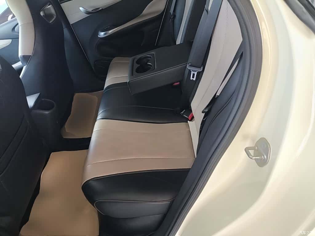 BYD Dolphin, 2023 17