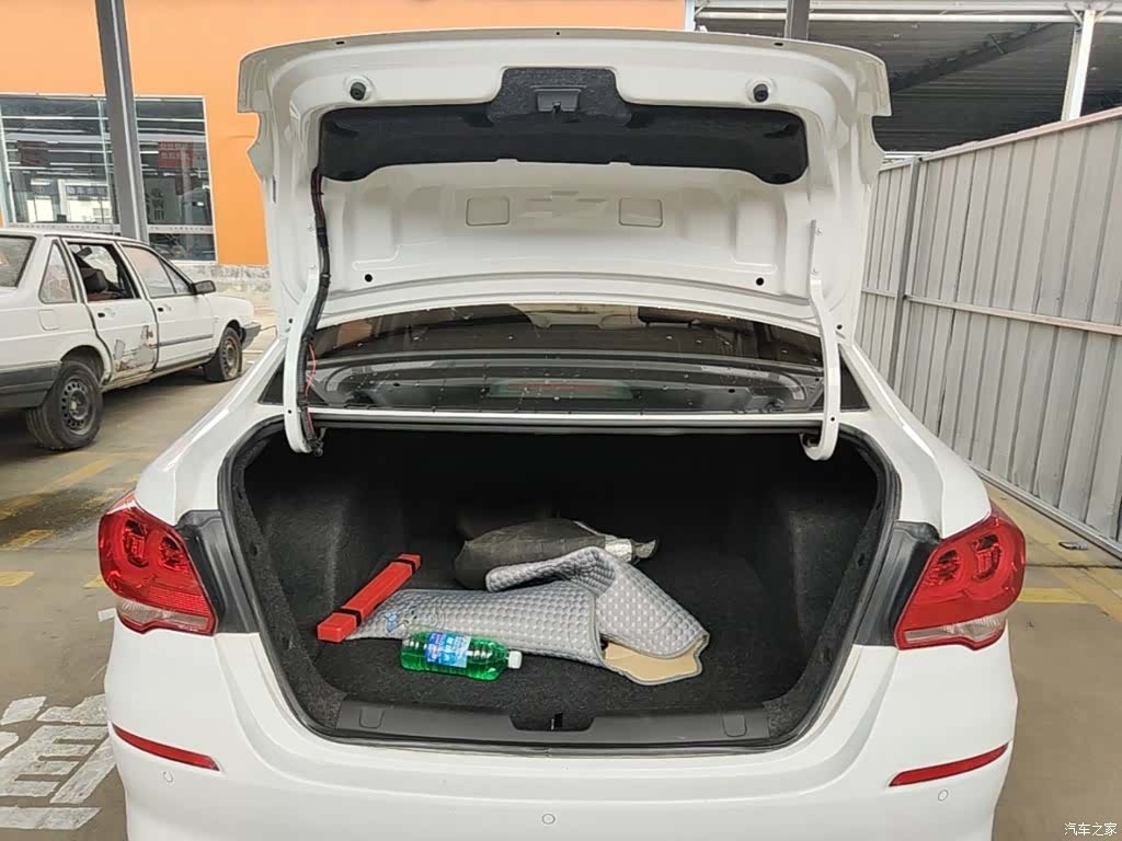 Chevrolet 320, 2018 19
