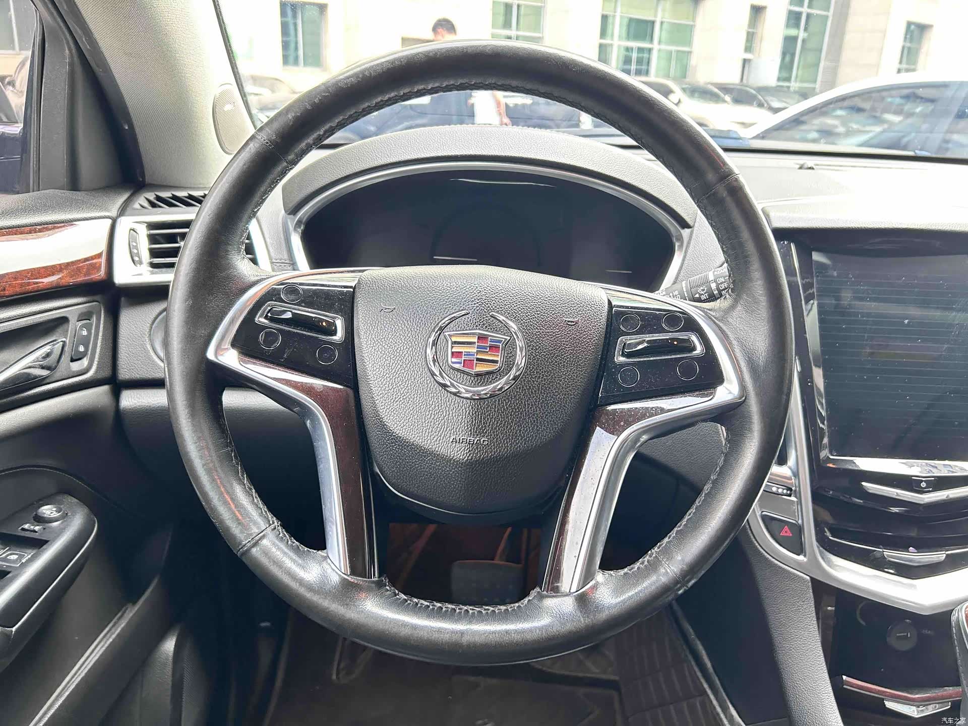 Cadillac SRX, 2016 9