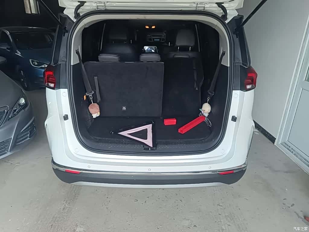 Maxus G50, 2025 19