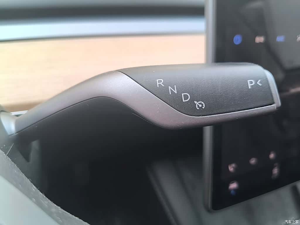 Tesla Model 3, 2023 14