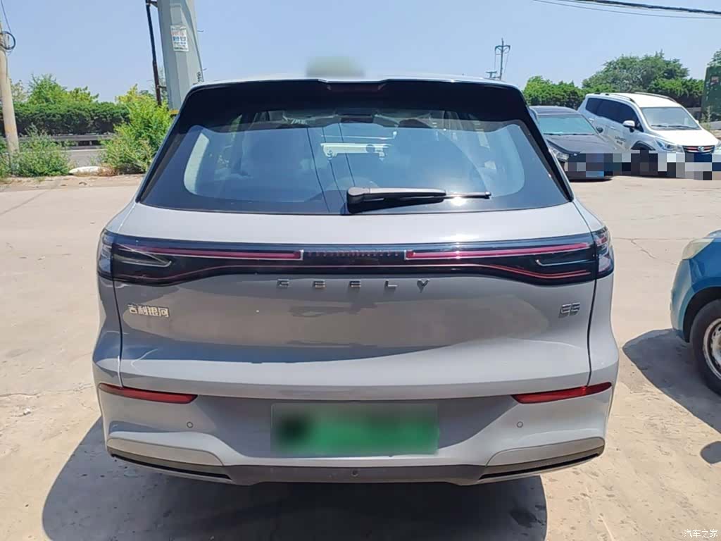 Geely Galaxy E5, 2026 4