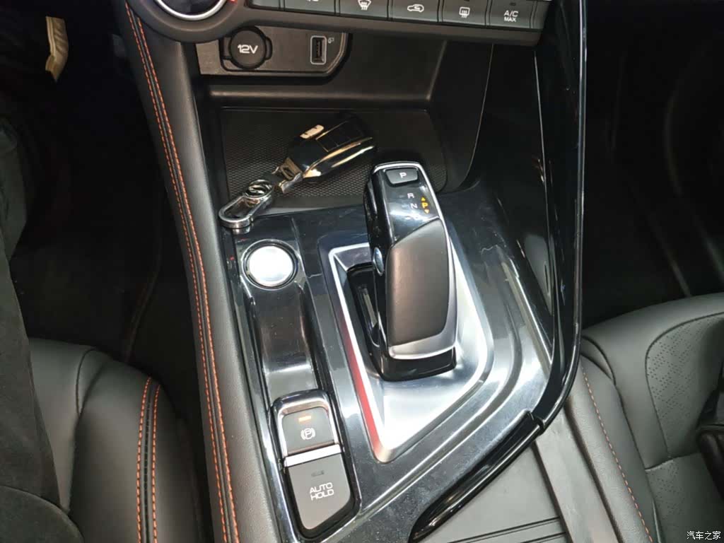 DongFeng AX7, 2023 14