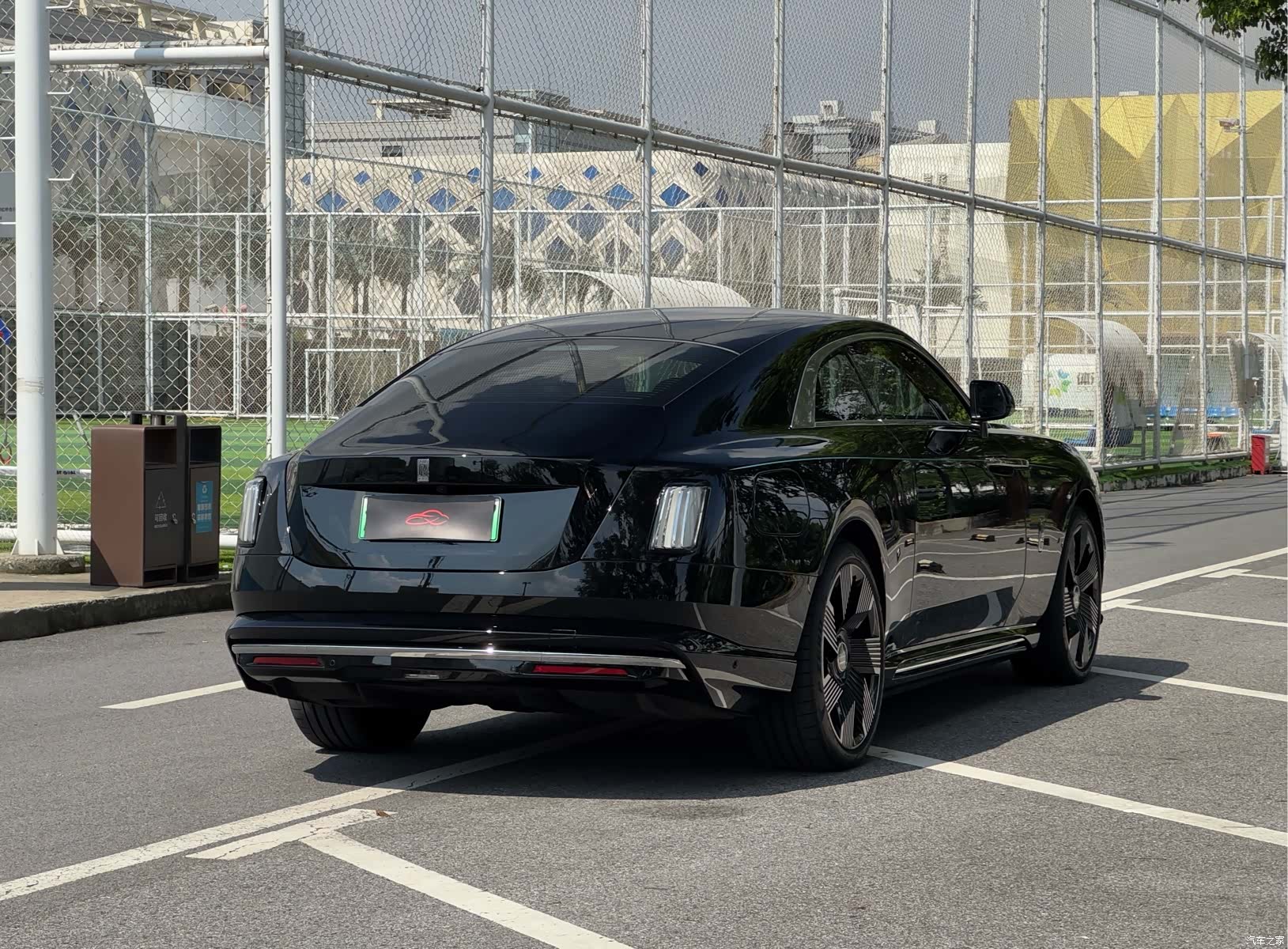 Rolls-Royce Spectre, 2024 все фото