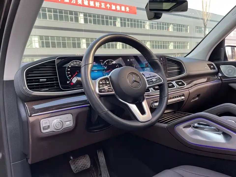 Mercedes-Benz GLE Mercedes-Benz GLE